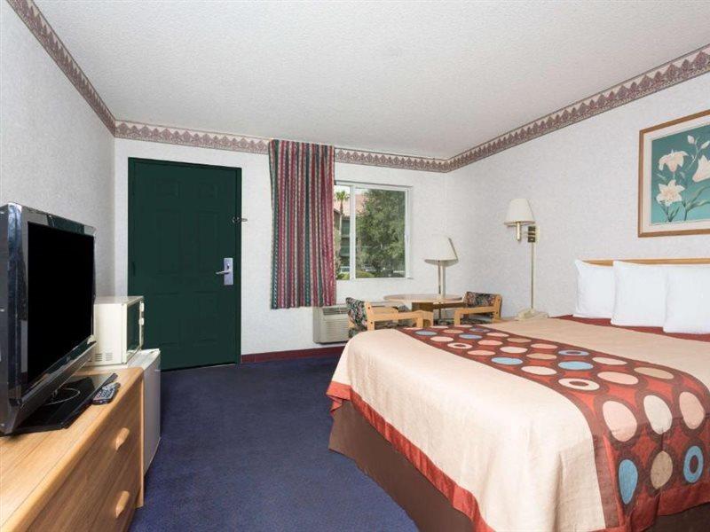 Days Inn By Wyndham Phoenix West Экстерьер фото